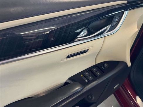 Used 2013 Cadillac XTS Platinum image 15