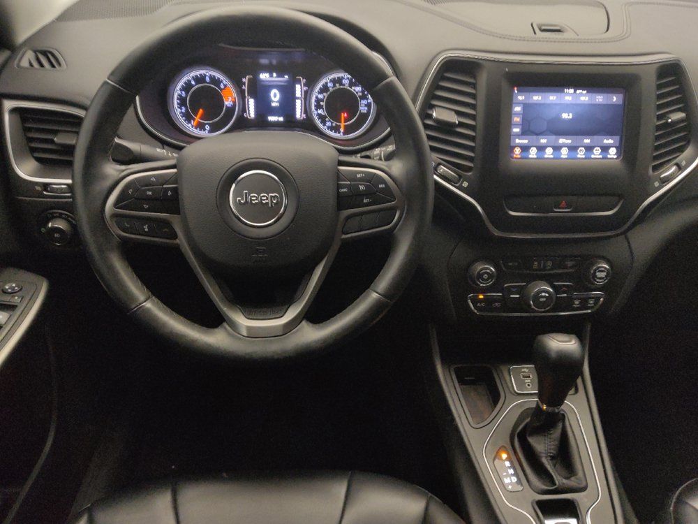 Used 2019 Jeep Cherokee Latitude Plus FWD image 22