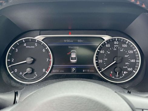 Used 2024 Nissan Sentra SR w/ SR Premium Package FWD image 19