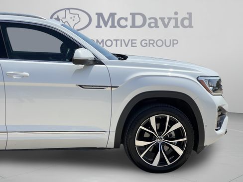 Used 2024 Volkswagen Atlas Cross Sport SEL Premium R-Line AWD/4WD image 34