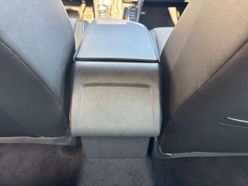 Used 2025 Volkswagen Jetta SE image 25