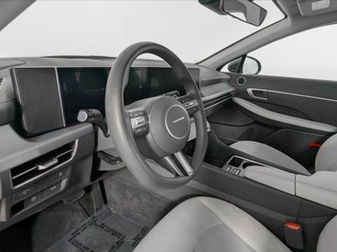 Used 2025 Hyundai Sonata SEL FWD image 17