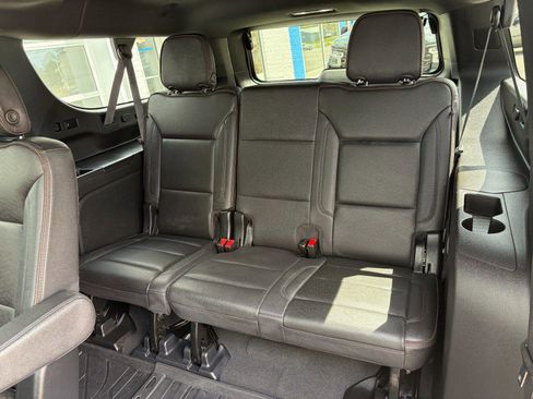 Used 2023 Chevrolet Suburban High Country AWD/4WD image 24