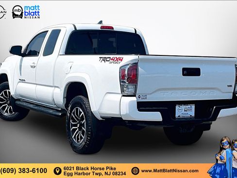 Used 2021 Toyota Tacoma TRD Sport AWD/4WD image 11