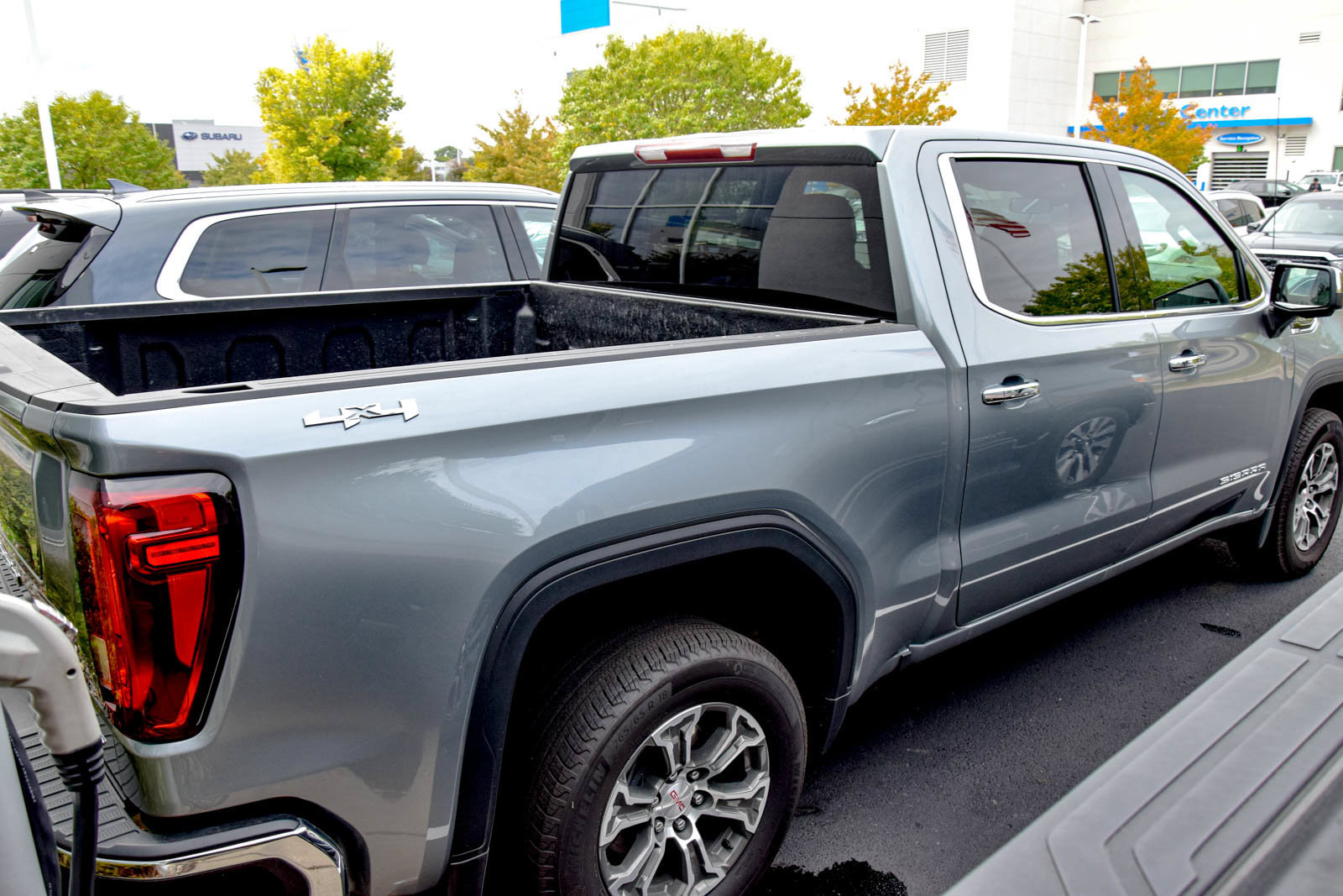 Used 2026 GMC Sierra 1500 SLT AWD/4WD image 15