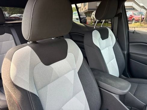 Used 2024 Chevrolet Trax RS FWD image 27