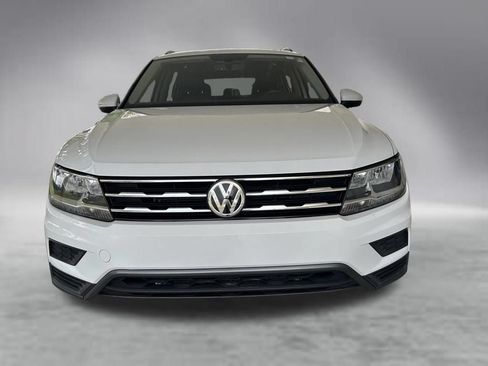 Used 2021 Volkswagen Tiguan SE w/ Panoramic Sunroof Package FWD image 14