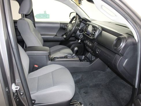 Used 2022 Toyota Tacoma SR image 25