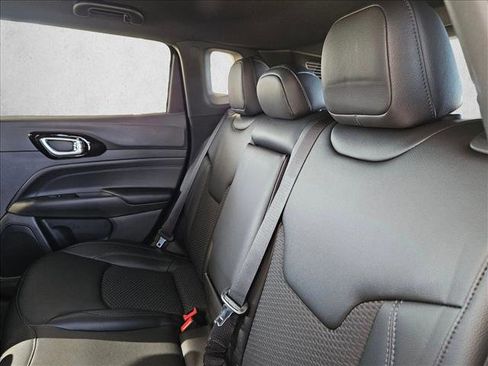 New 2026 Jeep Compass Latitude image 16