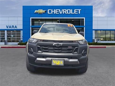 Certified 2024 Chevrolet Colorado Trail Boss AWD/4WD image 8