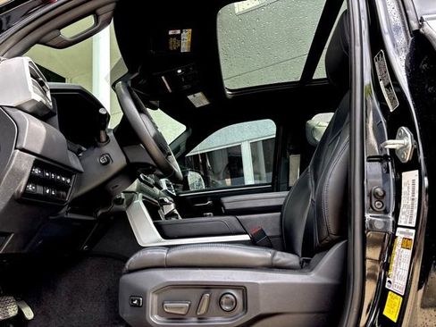 Used 2023 Toyota Tundra Platinum w/ Advanced Package image 13