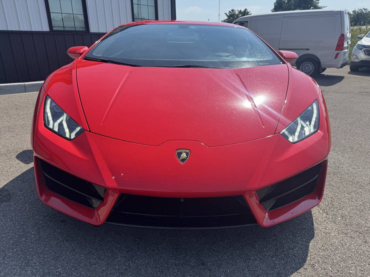Used 2019 Lamborghini Huracan LP 580-2 RWD image 2