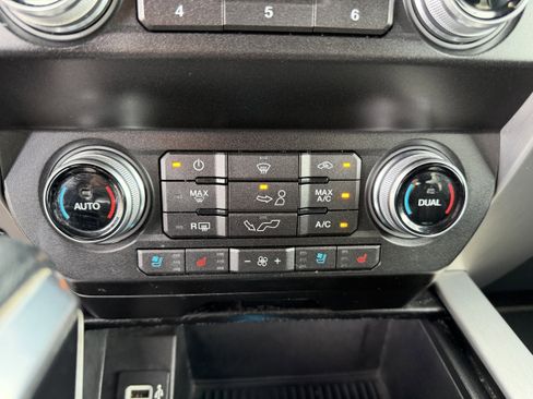 Used 2019 Ford F150 Platinum AWD/4WD image 22
