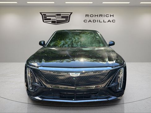 Certified 2024 Cadillac Lyriq Sport AWD/4WD image 2