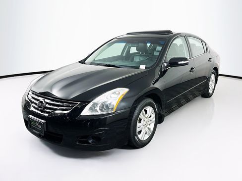 Used 2011 Nissan Altima 2.5 SL w/ 2.5SL Pkg FWD image 3