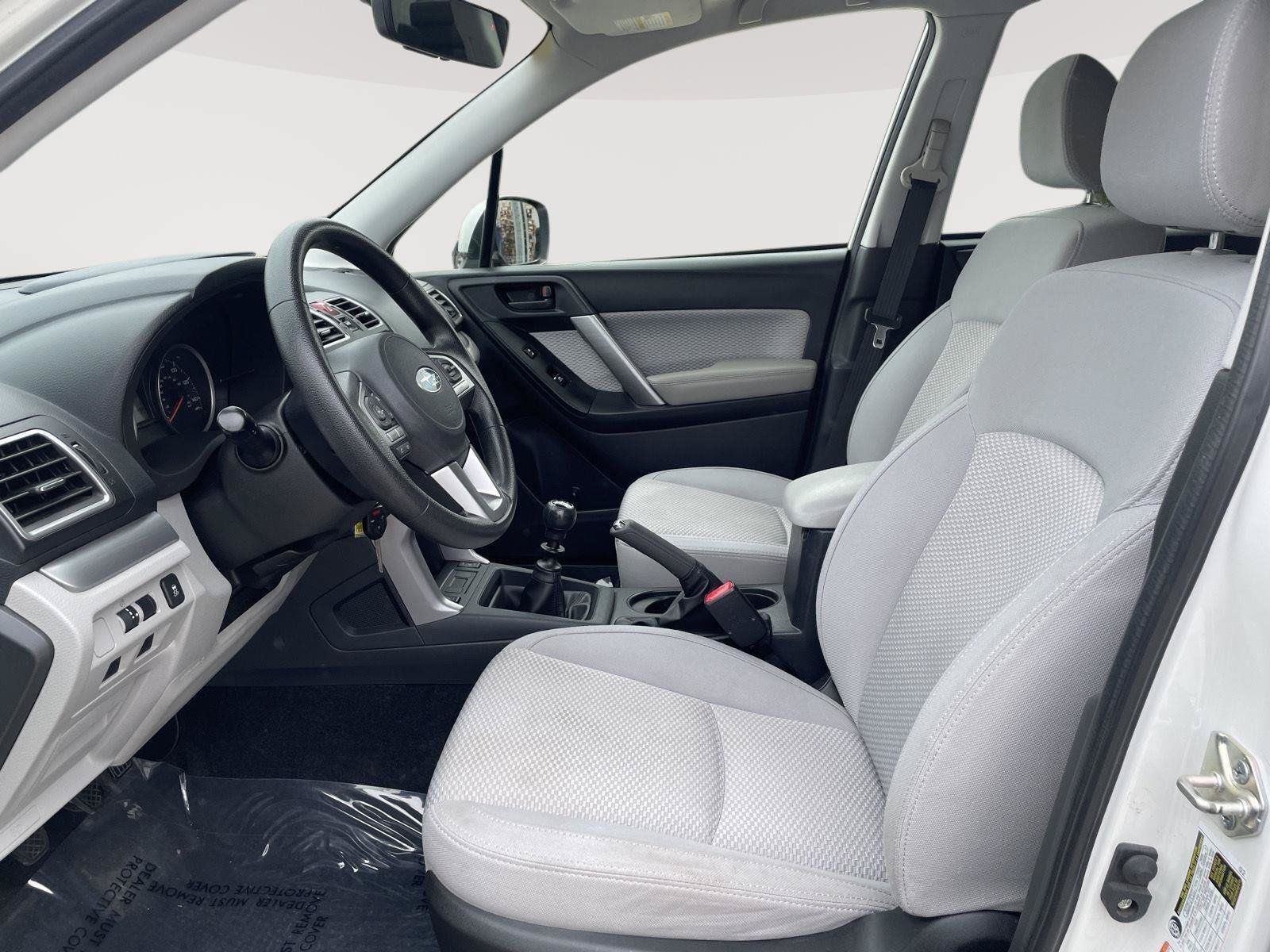 Used 2017 Subaru Forester 2.5i Premium AWD/4WD image 23