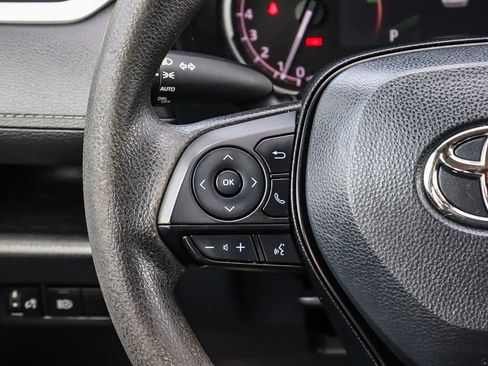 Used 2023 Toyota RAV4 XLE image 18