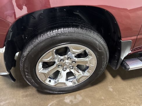 Used 2021 RAM 1500 Big Horn AWD/4WD image 9