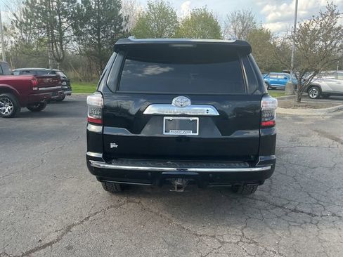 Used 2016 Toyota 4Runner Limited AWD/4WD image 11