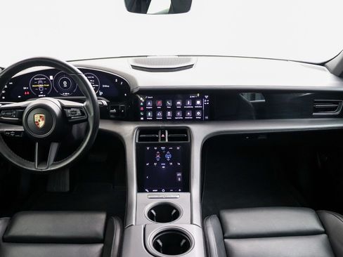 Used 2022 Porsche Taycan RWD image 13