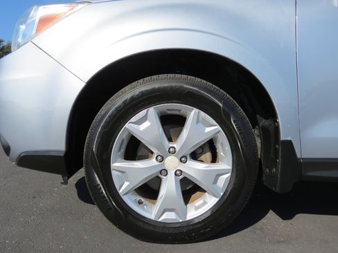 Used 2015 Subaru Forester 2.5i Premium w/ All-Weather Package image 36