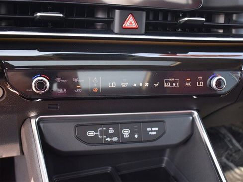 New 2026 Kia Carnival SX Prestige image 33