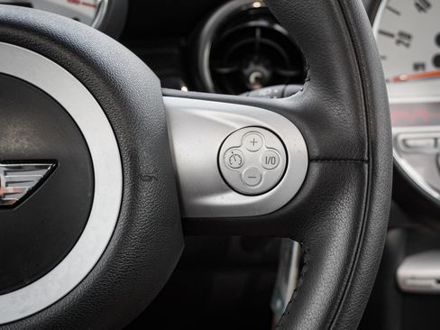 Used 2009 MINI Cooper John Cooper Works FWD image 22