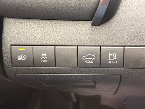 Used 2020 Toyota Camry XSE FWD image 31