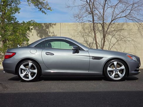 Used 2012 Mercedes-Benz SLK 350 image 11