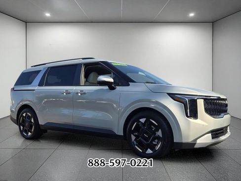 Used 2026 Kia Carnival EX FWD image 7