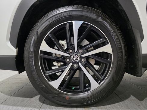 Used 2025 Toyota Corolla Cross AWD Hybrid w/ Convenience Package image 22