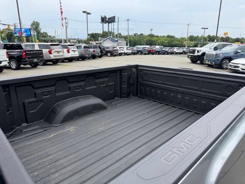 Used 2026 GMC Sierra 3500 SLE w/ SLE Value Package AWD/4WD image 7