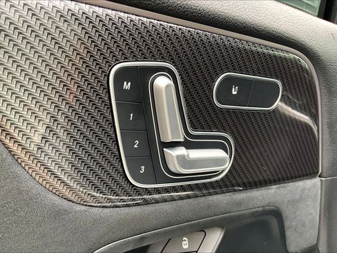Used 2021 Mercedes-Benz GLA 35 AMG 4MATIC image 35