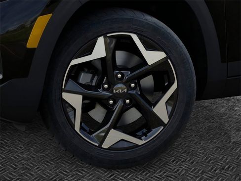 New 2026 Kia Seltos EX image 9