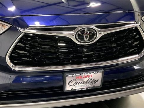 Used 2024 Toyota Highlander Platinum AWD/4WD image 31