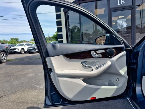 Used 2016 Mercedes-Benz C 300 4MATIC Sedan w/ Multimedia Package image 72