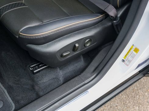 Used 2025 Chevrolet Traverse High Country image 8