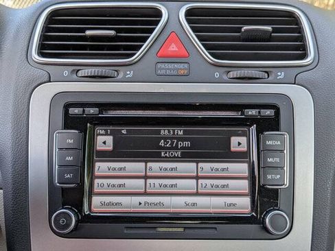 Used 2010 Volkswagen Eos Komfort FWD image 22