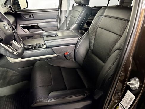 Used 2023 Toyota Sequoia Limited image 11