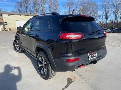 Used 2014 Jeep Cherokee Trailhawk w/ Leather Interior Group image 5