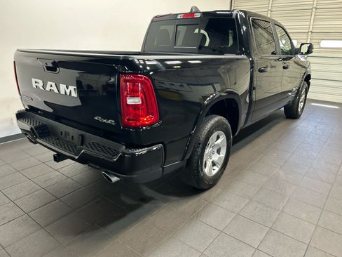 Used 2025 RAM 1500 Big Horn AWD/4WD image 3
