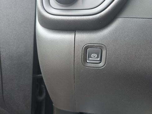 Used 2024 Chevrolet Silverado 1500 Custom Trail Boss image 38