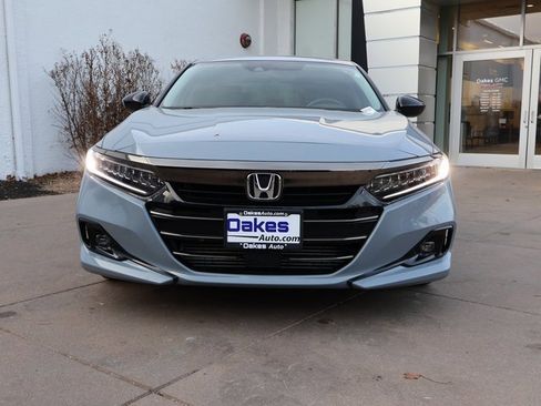 Used 2022 Honda Accord Sport Special Edition image 2