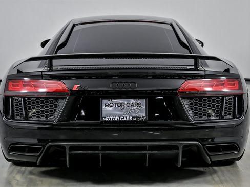 Used 2017 Audi R8 V10 plus image 11