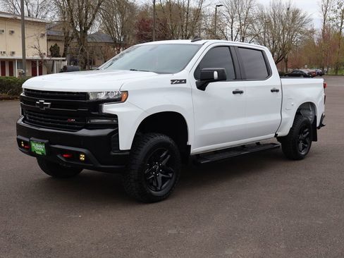 Used 2020 Chevrolet Silverado 1500 LT Trail Boss image 13