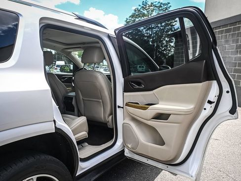 Used 2018 GMC Acadia Denali AWD/4WD image 15