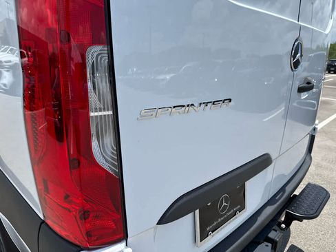 Used 2026 Mercedes-Benz Sprinter 2500 image 12