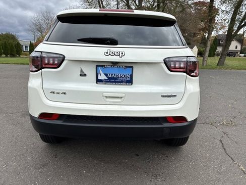 Certified 2021 Jeep Compass Latitude image 8