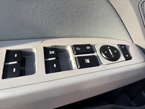 Used 2018 Hyundai Elantra SEL w/ Cargo Package FWD image 12