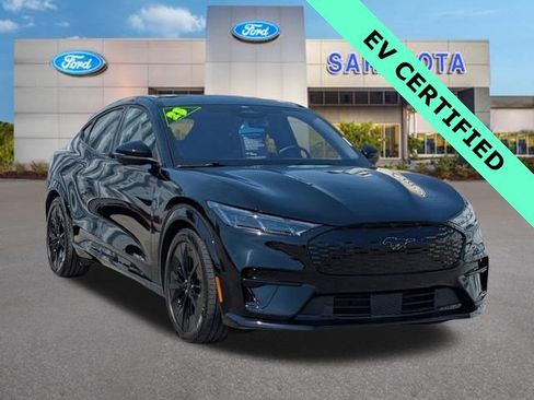 Certified 2025 Ford Mustang Mach-E GT image 1